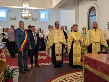 Peste 50 de „cupluri de aur” din Fălticeni au fost premiate de primarul Cătălin Coman de Ziua Municipiului