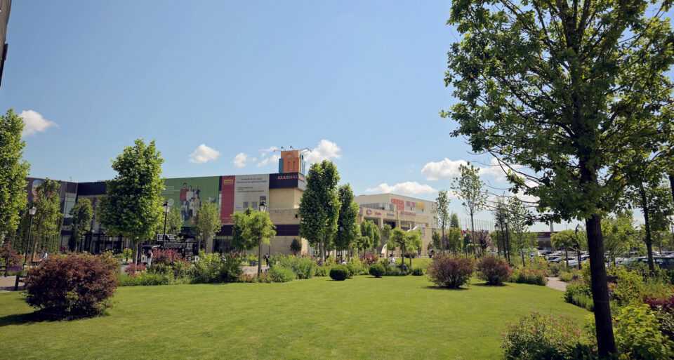 Seri de pilates, yoga și fitness la Iulius Mall Suceava, cu șansa de a câștiga un city break la Milano