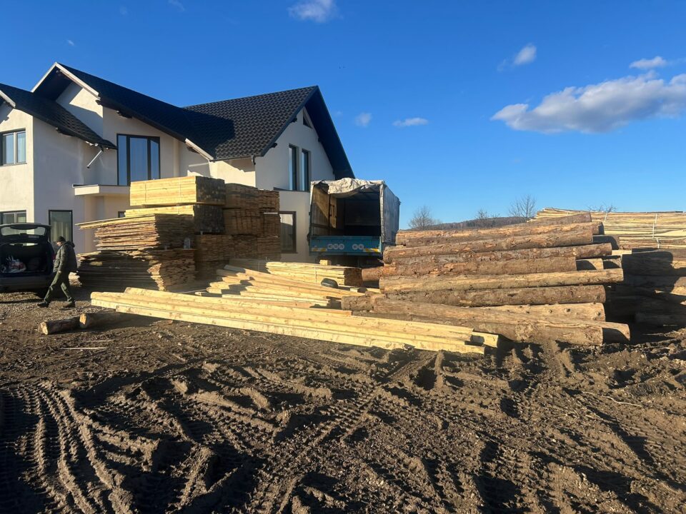 Amenzi mari pentru șapte firme și două persoane fizice, pentru nereguli cu material lemnos Amenzi mari pentru șapte firme și două persoane fizice, pentru nereguli cu material lemnos
