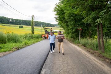 Șoldan: „După 15 ani în care nu a mai văzut asfalt, modernizăm drumul dintre Dolhești și Forăști”