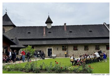 MasterChef România a filmat un episod al emisiunii la Mănăstirea Moldovița pentru a promova bucătăria și tradițiile locale