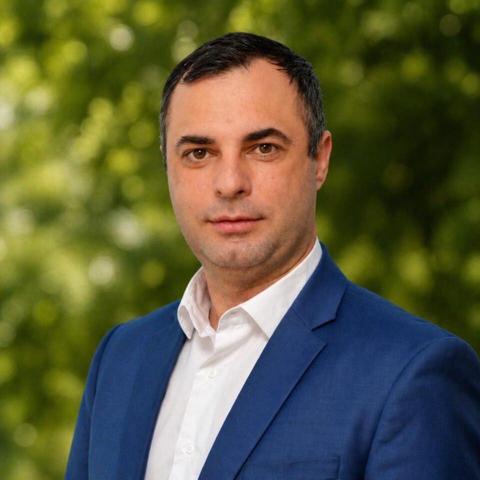 Profesorul Iulian Darabă și-a anunțat oficial candidatura pentru funcția de președinte al AJF Suceava Profesorul Iulian Darabă și-a anunțat oficial candidatura pentru funcția de președinte al AJF Suceava