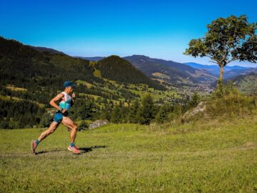 A început cursa de alergare montană Bucovina Ultra Rocks by UTMB