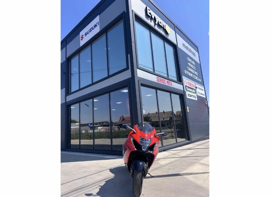 Suzuki România își extinde rețeaua de dealeri moto prin inaugurarea EVYAN Moto Hub Suceava Suzuki România își extinde rețeaua de dealeri moto prin inaugurarea EVYAN Moto Hub Suceava