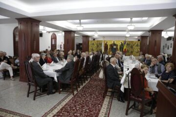 Primarul Vasile Rîmbu anunță editarea unui album special dedicat cuplurilor celebrate la 50 de ani de căsnicie