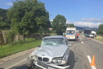 Tânăr de 19 ani, băut, la volanul unui BMW, implicat într-un accident în timpul unei depășiri