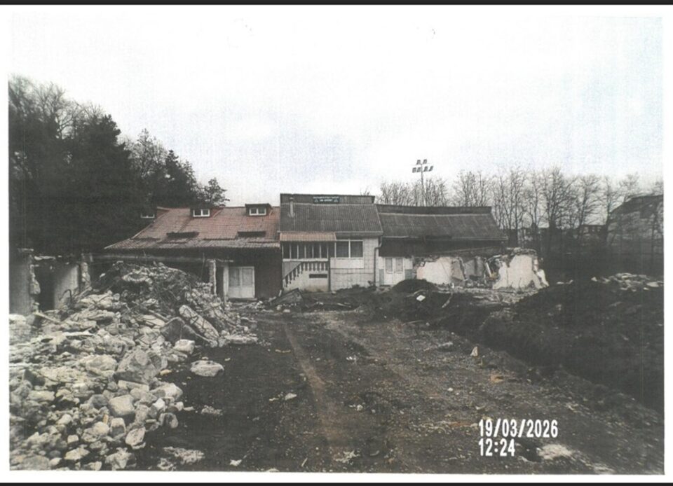 Primăria Suceava vrea să cumpere un imobil în zona Cartodrom pentru amenajarea unei parcări publice
