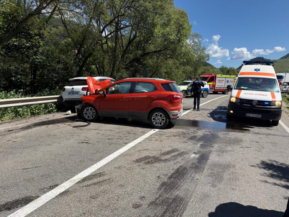 Momente de panică pentru șase oameni, după o pătrundere pe contrasens și un impact violent