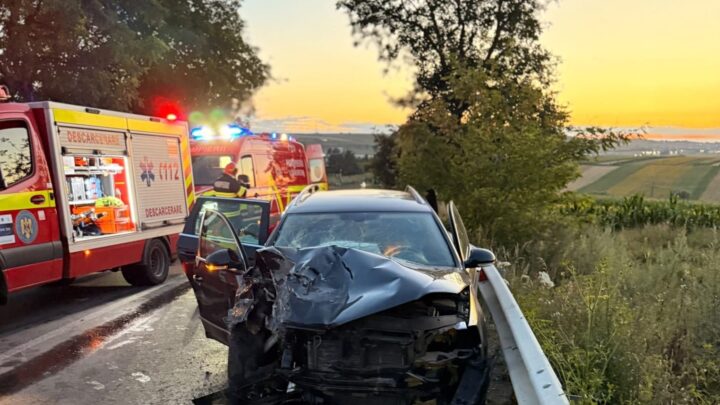 Patru persoane, printre care și un copil, au ajuns la spital în urma unui accident rutier la Bosanci