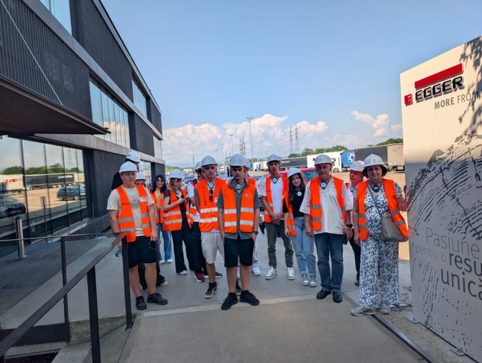 Activitățile de pregătire a lotului național al Olimpiadei de Creativitate Științifică s-au desfășurat la Universitatea „Ștefan cel Mare” Suceava