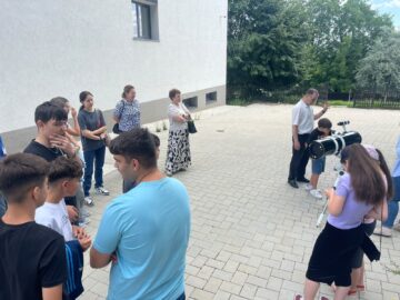 Educație pentru viitor la Liteni: siguranță, știință și descoperire în cadrul Școlii de Vară