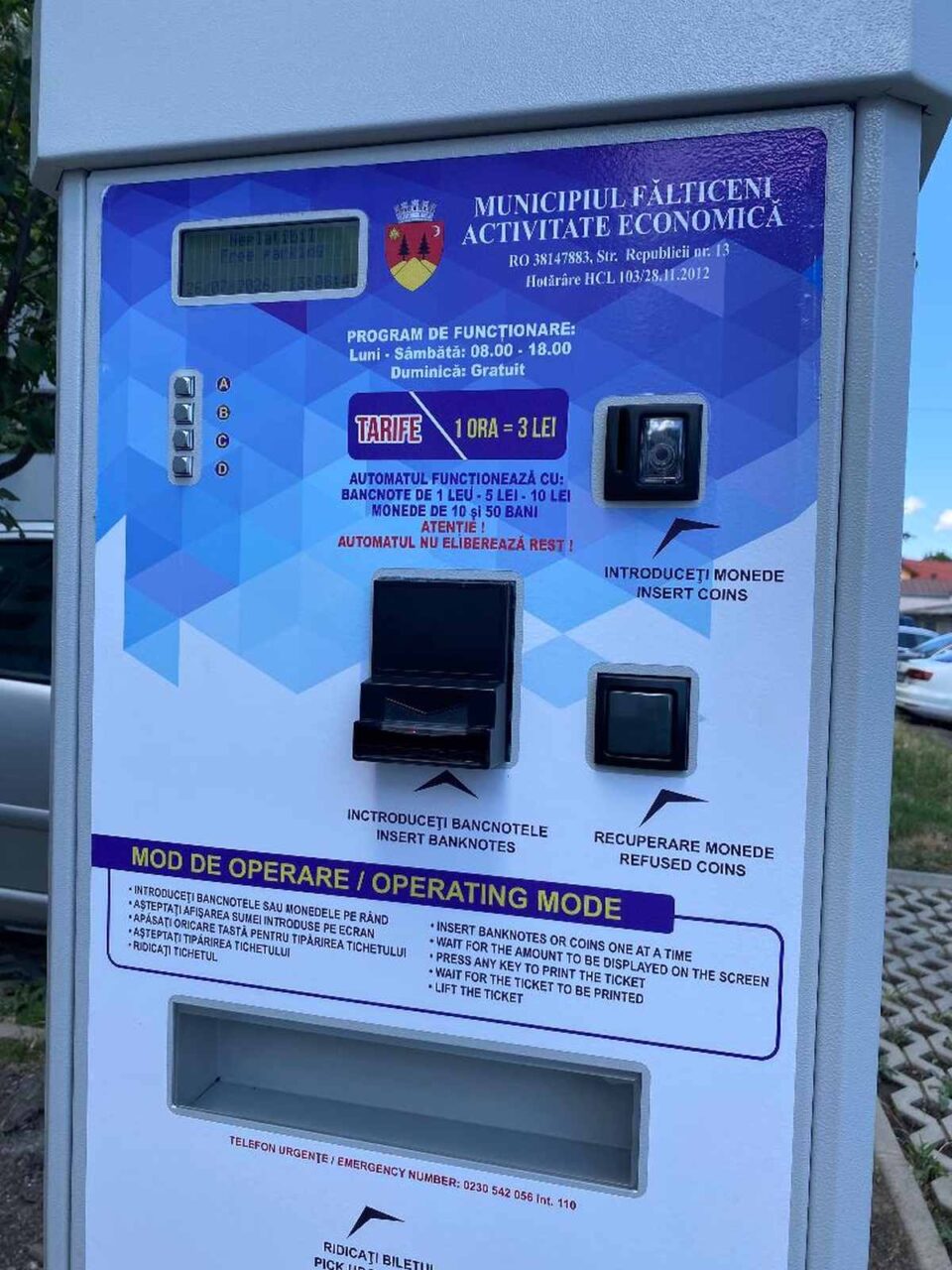 Sistemul de parcări cu plată se extinde în Fălticeni. Alte trei parcometre au devenit funcționale în zona centrală