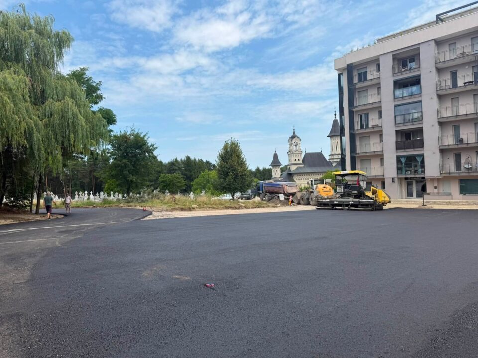 Asfaltul a luat locul unora dintre garajele demolate în zona Cartodrom, din Suceava