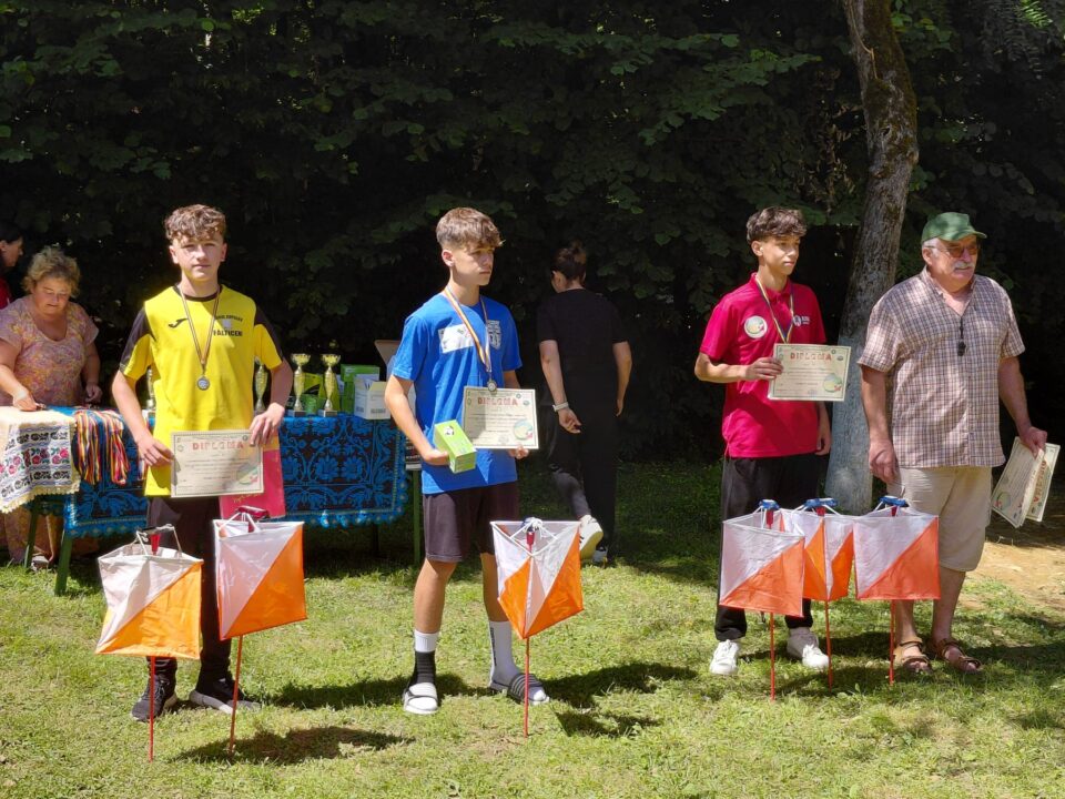 Patru titluri de campioni și trofeul pe echipe pentru Clubul Copiilor Fălticeni la Concursul de Orientare Turistică „Cupa Munților Făgăraș”