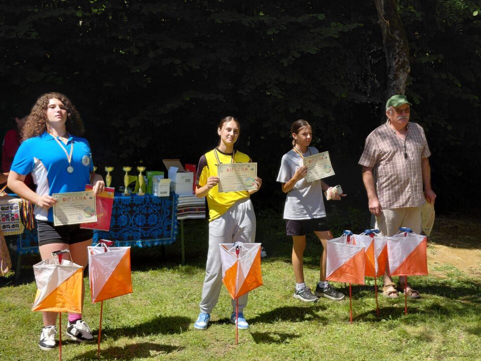 Patru titluri de campioni și trofeul pe echipe pentru Clubul Copiilor Fălticeni la Concursul de Orientare Turistică „Cupa Munților Făgăraș”
