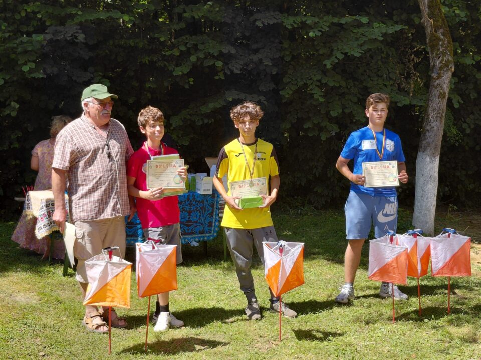 Patru titluri de campioni și trofeul pe echipe pentru Clubul Copiilor Fălticeni la Concursul de Orientare Turistică „Cupa Munților Făgăraș”