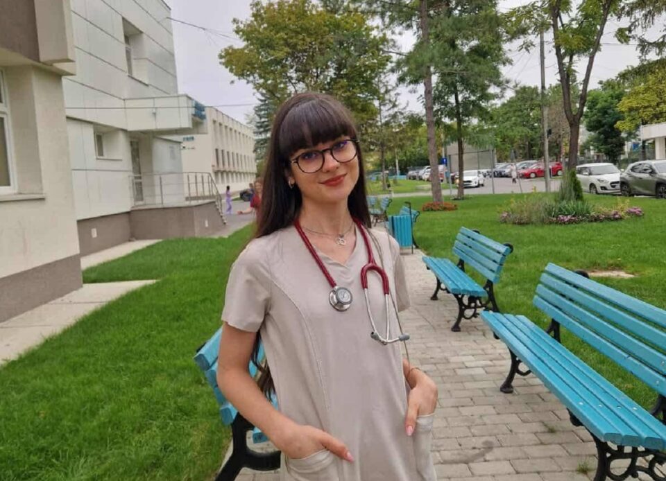 Apel umanitar pentru o studentă la medicină din Vatra Dornei, Nicoleta Dranca, rănită grav într-un accident