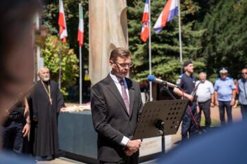 Ziua Imnului Național a fost marcată la Suceava printr-o ceremonie militară și mesaje ale autorităților despre unitate, patriotism și responsabilitate