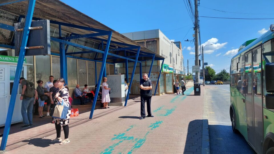 Consens pentru modernizare sau expropriere sunt variantele lui Rîmbu pentru comercianții din stația de autobuz din centrul Sucevei