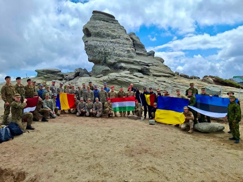 Elevi ai Colegiului Național Militar „Ștefan cel Mare”, în tabăra militară internațională de la Predeal