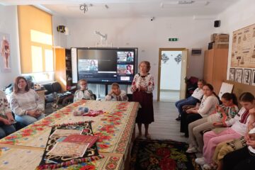 Școala de Vară „Povestea mea în limba maternă” reunește la Bălcăuți elevi din România și Ucraina
