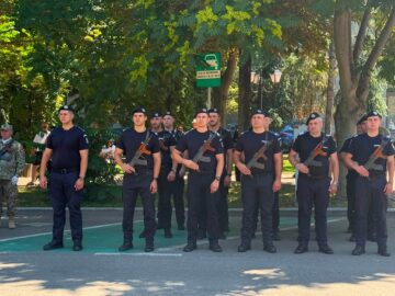 Ziua Imnului Național a fost marcată la Suceava printr-o ceremonie militară și mesaje ale autorităților despre unitate, patriotism și responsabilitate